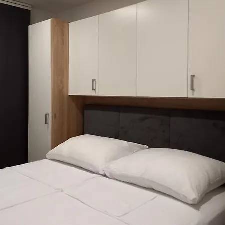 Apartment Rovanjska * Rovanjska