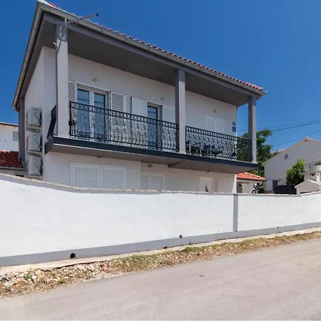 Apartment Rovanjska * Rovanjska